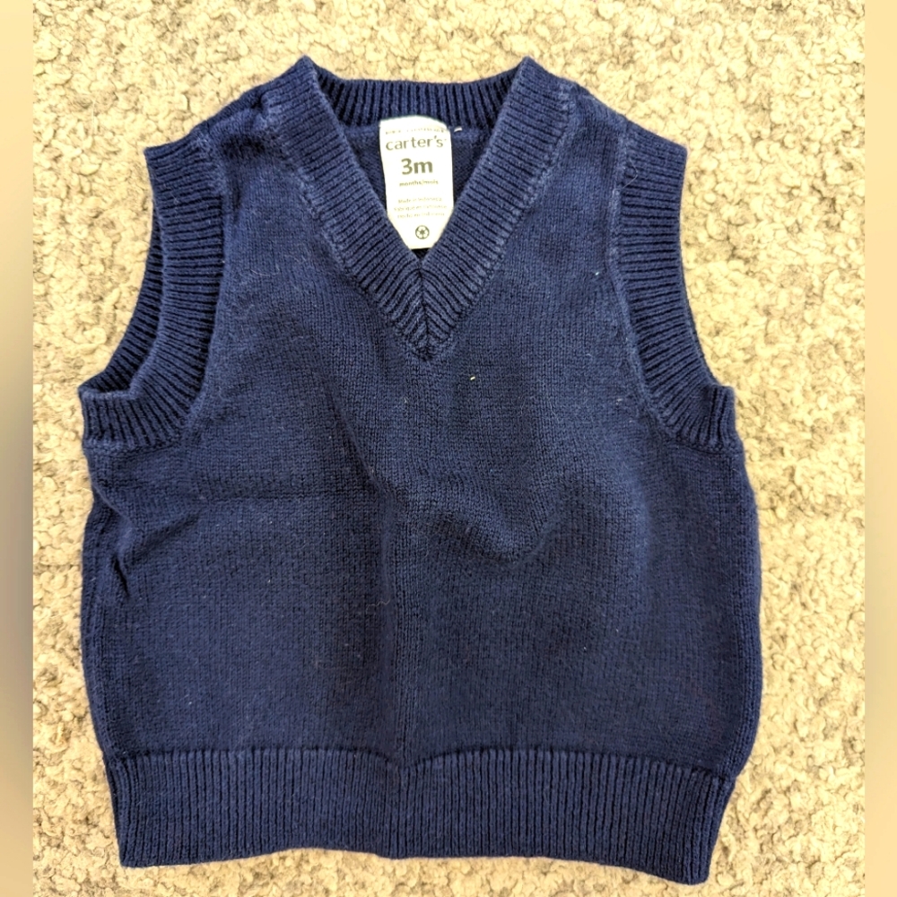 6/$22. Carter's baby boy vest, knitted. Blue. 3months. EUC.